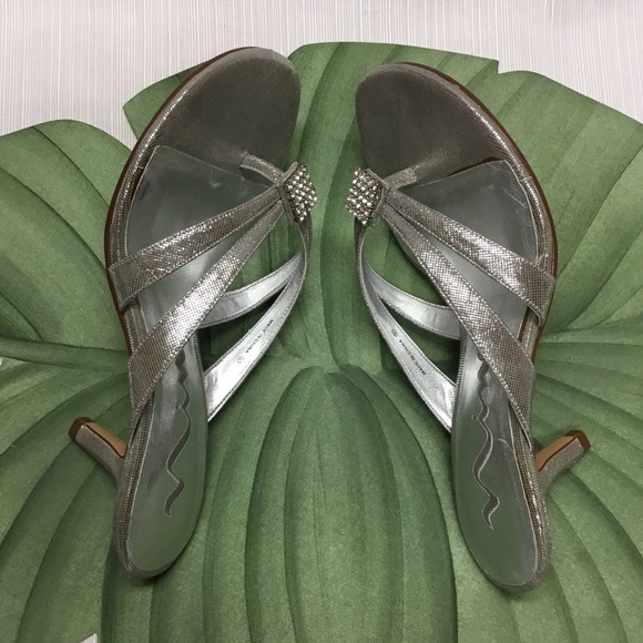 Nina New Beautiful with Bling Heels - Picture 4 of 7